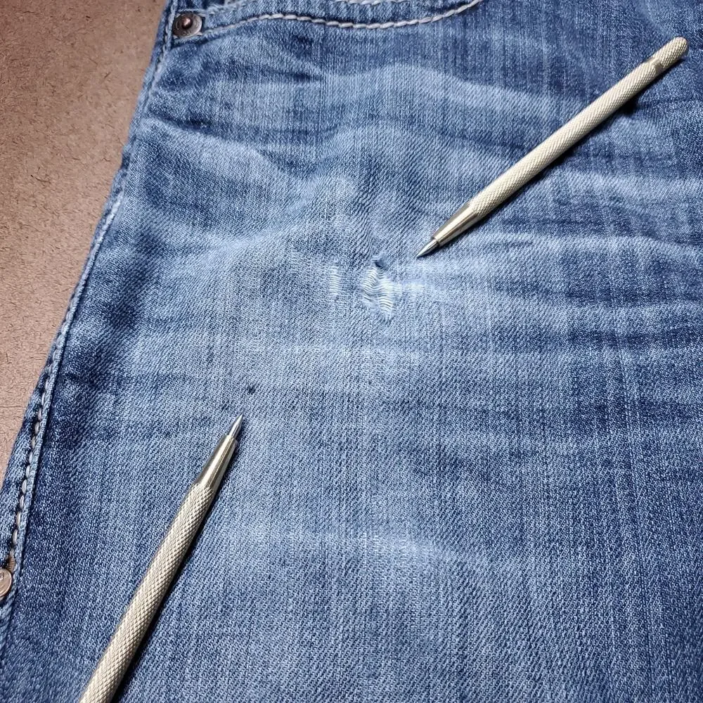 Silver Jeans Men 31 Blue 925 Series Zac Relaxed Fit Distressed Grunge Vintage